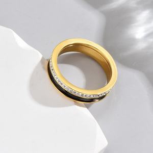 Vente en gros de bagues en alliage de métal précieux, nouvelle conception, tendance, simplifiée, à rangée unique, diamant de laboratoire, taille brillant, rotative - Product Image 2