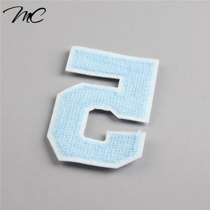 Parches de chenilla de toalla con <span class=keywords><strong>letras</strong></span> bordadas de hierro personalizado - Product Image 3
