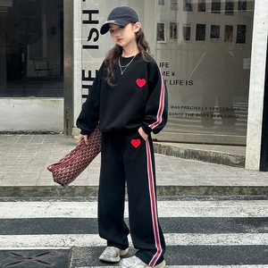 Tenue pour filles automne à la mode grands enfants 2026 nouveau sweat-shirt et <span class=keywords><strong>pantalon</strong></span> de sport pour enfants à la mode pour filles Cool à la mode ensemble deux pièces - Product Image 3