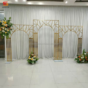 Arco de Boda Personalizado SMOOTH de 3 Piezas en Acero Inoxidable Dorado, Soporte para Decoración con Globos, Estante para Fiestas - Product Image 1