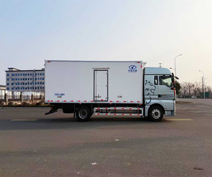 Camión Refrigerado de 6.8 Metros de ChinaHeavy Industry, Vehículo de Transporte de Carne Congelada y Fresca Tipo Caja, Contenedor Refrigerador - Product Image 6