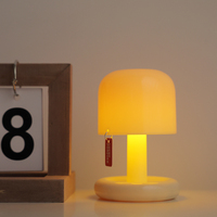 Lampe de table champignon Lampe de table portable rechargeable Lumière moderne Petite lampe à piles Veilleuse pour intérieur extérieur