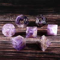 Ensemble de dés en cristal gravé de qualité supérieure, dés en pierre d'améthyste naturelle pour les jeux de rôle DND, jeux de société, cadeau