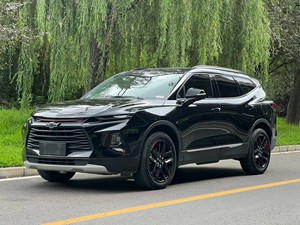 <span class=keywords><strong>Chevrolet</strong></span> <span class=keywords><strong>Blazer</strong></span> Redline 650T 7 places SUV Turbo <span class=keywords><strong>2020</strong></span> - Sièges en cuir, jantes alliage R20, barres de toit - Voitures d'occasion <span class=keywords><strong>à</strong></span> <span class=keywords><strong>vendre</strong></span> - Product Image 2