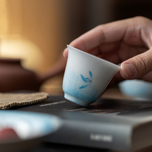 Hand Painted Ceramic <b>Teacup</b> Porcelain Small Cup Leaf Pattern Traditional Chinese Style Kung Fu Tea Set Tasting Cup - Product Image 2