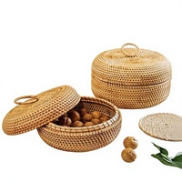 Keranjang Penyimpanan Rotan Anyaman dengan Tutup Desain Retro Organizer Meja Kotak Teh-Kue Nampan Buah Camilan Meja Kopi Asal Guangxi