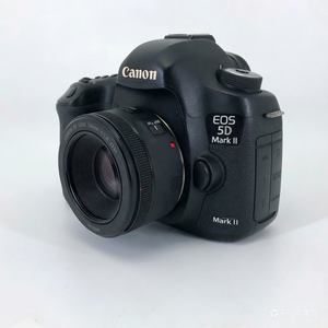Appareil photo reflex numérique plein format <span class=keywords><strong>Canon</strong></span> EOS 5D Mark II 5D2 d'occasion professionnel avec objectif EF 50mm f/1.8 STM – Kit complet en gros - Product Image 1