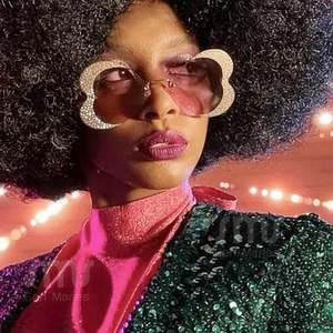 Gafas de Sol de Lujo Únicas 2022 con Montura de Diamantes Brillantes en Forma de Corazón, Gafas de Sol de Cristal con Forma de Mariposa para Mujer - Product Image 2