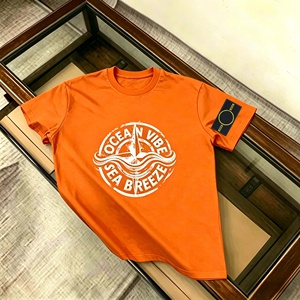 T-shirt à manches courtes pour homme, style basique, sportif, respirant, 100% coton, imprimé décontracté, avec patch brodé et détails en pierre, style insulaire. - Product Image 5