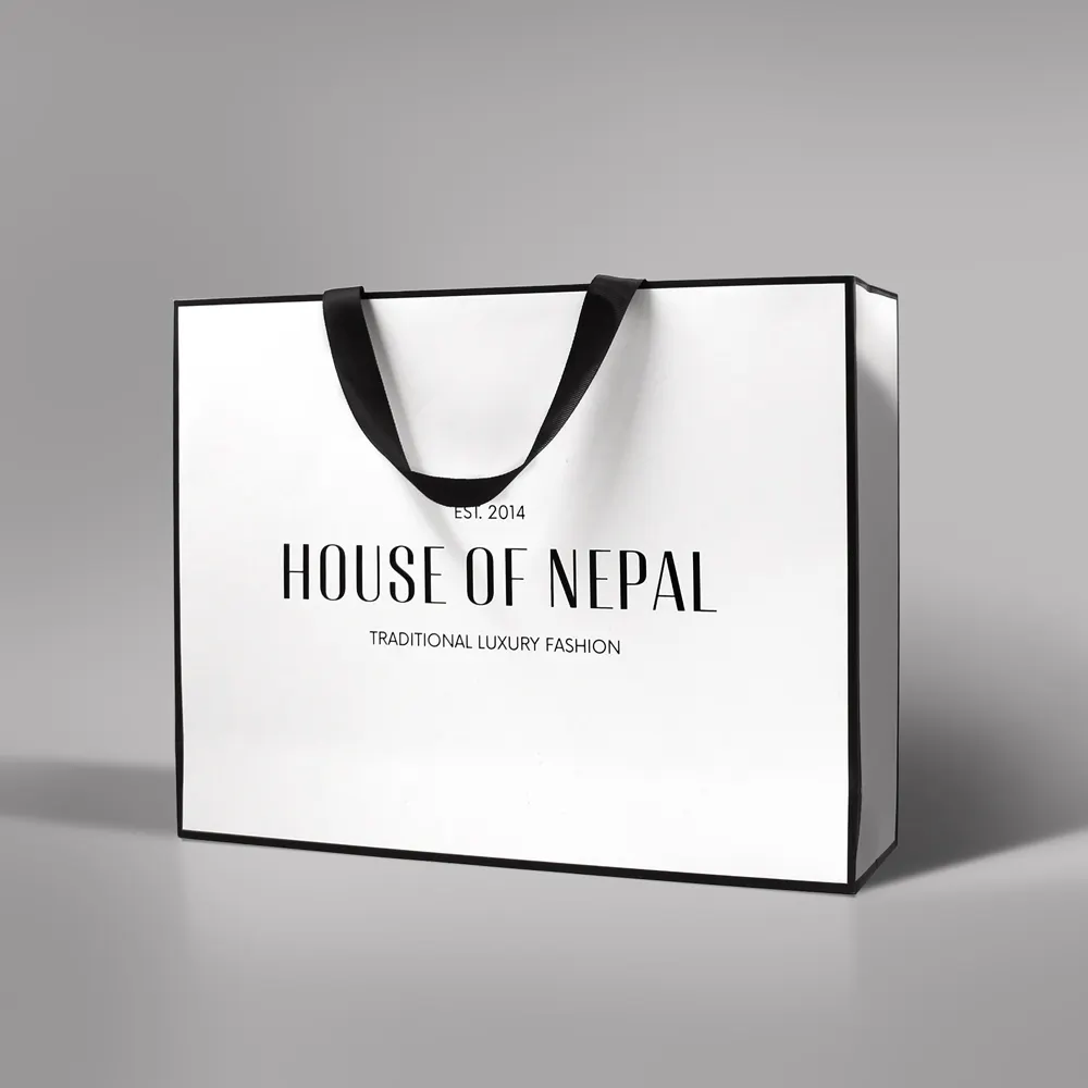 2024 gros emballage en carton de logo personnalisé blanc noir cadeau de luxe Shopping bijoux sac en papier avec poignées Bolsa de papel