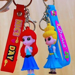 Llavero <span class=keywords><strong>de</strong></span> PVC con diseño <span class=keywords><strong>de</strong></span> princesa <span class=keywords><strong>de</strong></span> dibujos animados y <span class=keywords><strong>sirena</strong></span> Blancanieves, pequeño regalo para niños, juguete <span class=keywords><strong>de</strong></span> máquina <span class=keywords><strong>de</strong></span> garras <span class=keywords><strong>de</strong></span> plástico para muñecas - Product Image 1