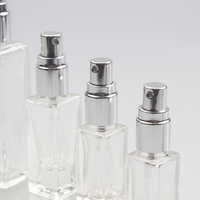 Impression couleur personnalisée en gros, flacons de parfum en verre carrés et rectangulaires de 3 ml, 5 ml, 10 ml, 20 ml, avec pompe pulvérisatrice pour cosmétiques, format voyage