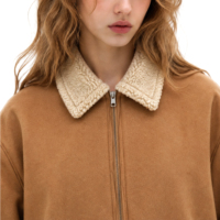 Blouson Bomber en Daim pour Femme Boying, Col en Sherpa Camel, Fermeture Éclair, Court, Décontracté, Chaud pour l'Hiver, Vente en Gros OEM ODM