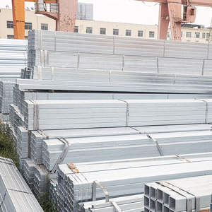 ท่อเหล็กสี่เหลี่ยมชุบสังกะสีสำเร็จรูปขนาด 0.7 มม. 0.8 มม. 0.9 มม. 1.0 มม. สำหรับโครงสร้างโซลาร์เซลล์อุตสาหกรรม - Product Image 5