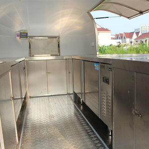 Camion <span class=keywords><strong>de</strong></span> restauration mobile en acier inoxydable pour pizza, hot-dogs, barbecue, pâtes, café et restauration rapide, à vendre en Europe - Product Image 5