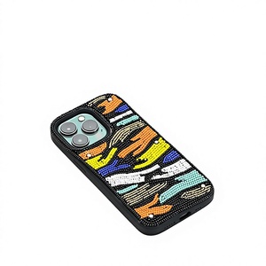 เคสโทรศัพท์ปักลูกปัดแก้วทำมือจากแซมิแฮนดิคราฟท์ ลายกราฟิกสีสันสดใส รูปทรงสี่เหลี่ยมผืนผ้า ฐานผ้าฝ้าย - Product Image 1