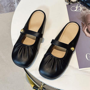 Chaussons pour homme et femme, élégants et tendance, pour l'extérieur, avec ajustement polyvalent et fonction antidérapante - Product Image 2