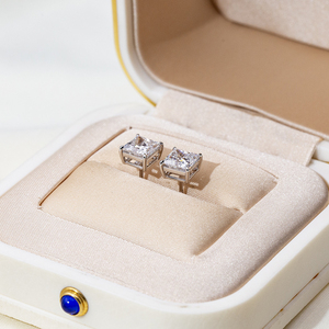 Listo para enviar MSE-881 1CT Pendientes de moda de oro blanco de 9K con diamantes de laboratorio, corte princesa - Product Image 2