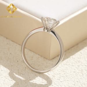 Anillo de Compromiso/Boda Clásico de 6 Puntas con Corte Brillante de 1.03 Quilates, Certificado IGI, Oro Sólido de 14K, Diamantes de Laboratorio Solitarios - Product Image 5