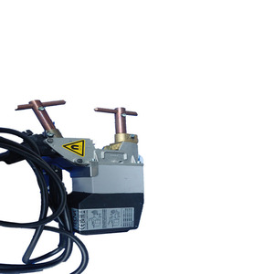 Pistola de Soldadura por Puntos Tecna 7900 7902 7903 de Alta Frecuencia 40 Kva 230V Fabricada en Italia Tipo Presión - Product Image 4