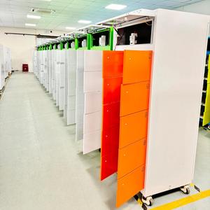 Station d'échange de batteries au lithium intelligentes OEM ODM 800W 1200W, armoire de charge rapide pour trottinettes et motos - Product Image 3