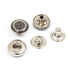 กระดุมโลหะผสมสังกะสีชุบเคลือบพร้อมโลโก้สั่งทำสำหรับอุปกรณ์ตกแต่งเสื้อผ้า - Product Image 4