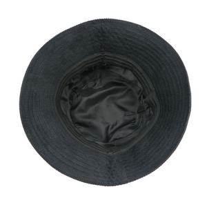 Chapeau Bob Homme en Velours Côtelé Noir à Bord Large et Plat, Doublure Satinée, Chaud pour l'Hiver, avec Logo Brodé Personnalisé - Product Image 5