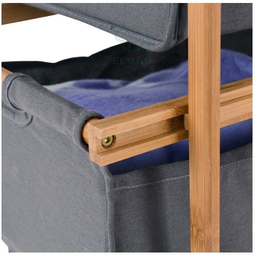 โดยธรรมชาติ