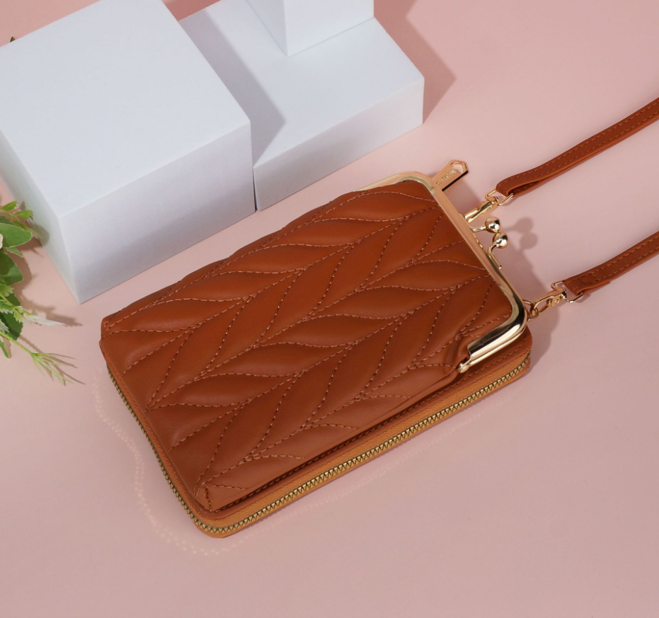 สีน้ำตาล