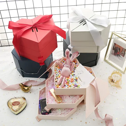 사랑스러운 심장 모양 선물 상자 3 레이어 독특한 디자인 럭셔리 크리스마스 선물 종이 상자 소녀 여성 선물 화장품 포장