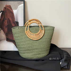 Sac <span class=keywords><strong>Tendance</strong></span> 2026 Nouveau Sac Fourre-tout Tressé Fait Main en Forme de Croissant pour Femme en Paille - Product Image 5