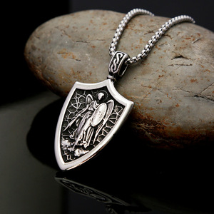 Yunnique – collier avec pendentif archange en acier inoxydable, forme de bouclier, design Saint Michael pour hommes, bijoux cadeau - Product Image 4