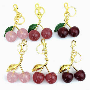 أزياء المرأة لطيف بلينغ أو الملحقات الرئيسية هدية بريق الراتنج الكريستال حلقة <span class=keywords><strong>3D</strong></span> الوردي الذهبي الكرز سحر المفاتيح - Product Image 3