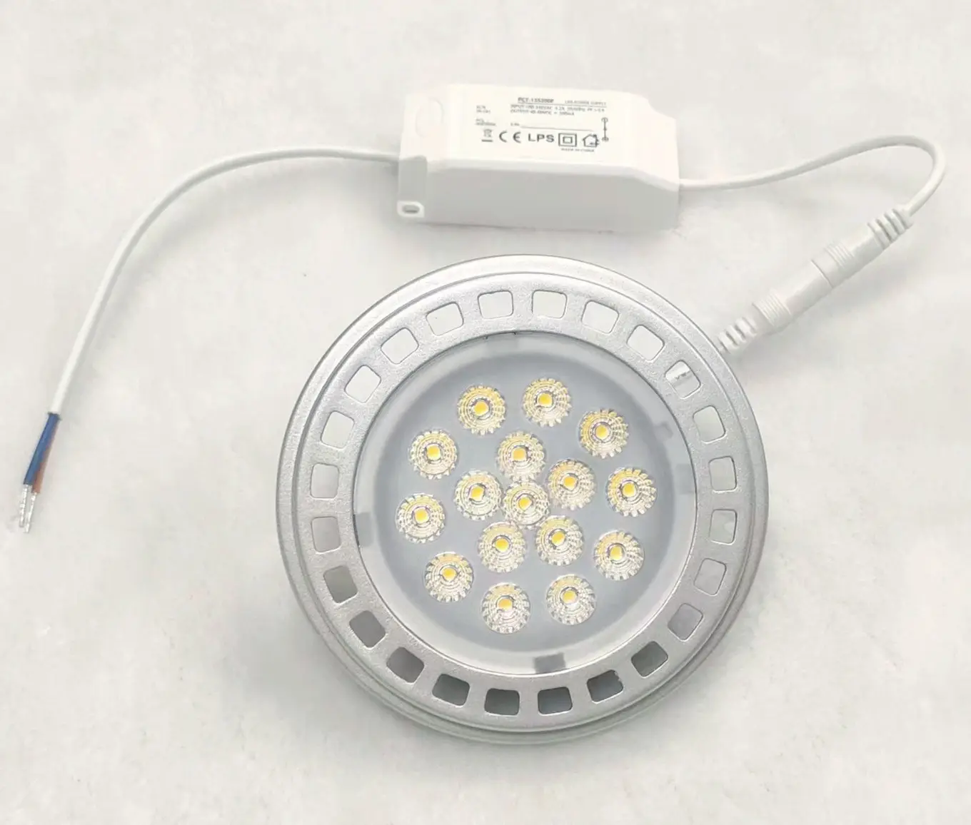 หลอดไฟ LED หรี่แสงได้พร้อม AR111ภายนอก11W 15W 18W ลดแสงได้30หรือ120องศาจากโรงงานเซินเจิ้น