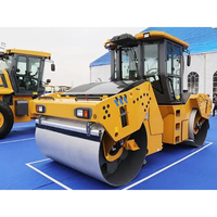 Compacteur vibrant à double tambour XD123 de 12 tonnes avec un diamètre de 1,3 m et un moteur de 119 kW pour le compactage des routes et des sols en stock