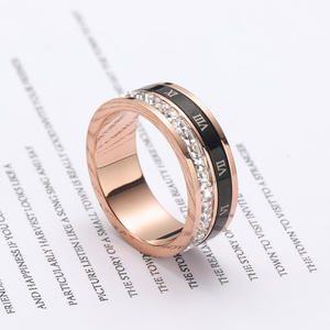 Chiffres romains de luxe légers de mode chaude explosive transfrontalière bague <span class=keywords><strong>en</strong></span> acier titane rotative à une rangée doigt de couple - Product Image 3