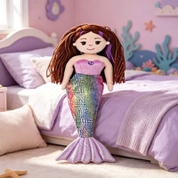 Poupée sirène en peluche personnalisée arc-en-ciel avec queue à écailles brillantes, poupée sirène en tissu doux pour filles, fabricant OEM ODM en gros