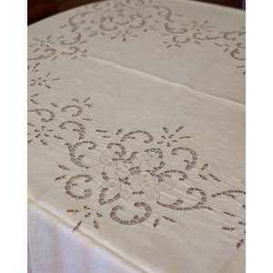 Mantel de Lino Amarillo Claro para Bodas con Calado y 12 Servilletas, Diseño Rectangular/Cuadrado a Rayas para Comedor de Hoteles - Product Image 2