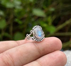 Bague de soleil faite à la main en pierre de lune arc-en-ciel en argent sterling 925 Aura élevant des pierres précieuses naturelles - Product Image 3