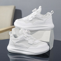 Baskets en maille résistantes pour enfants, vente en gros, chaussures de sport souples blanches pour garçons et filles, chaussures décontractées pour enfants à bouton rotatif