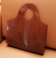 Prix d'usine, 100 pièces MOQ, sacs fourre-tout en plastique PE imperméables, impression en gravure/sérigraphie, échantillon gratuit pour les cadeaux d'anniversaire et de fêtes, personnalisables