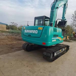 Excavadora Sunward SWE90E SWE210 Usada, Diseño Compacto de 9 Toneladas, Perfecta para Trabajos en Espacios Reducidos, Pluma Reforzada, Excavación de Cimientos Duraderos - Product Image 6