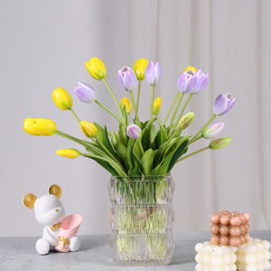 5 teste artificiali <span class=keywords><strong>tulipano</strong></span> Bouquet di gomma morbida fiori decorativi per la casa soggiorno sala da pranzo tavolino Bouquet finti tulipani fiore - Product Image 5