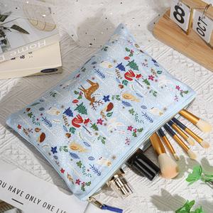 กระเป๋าเครื่องสำอางผ้าแคนวาสแบบมีซิปกระเป๋าเก็บของกระเป๋าเครื่องสำอางสำหรับเดินทางกระเป๋าเครื่องสำอางกระเป๋าผ้าใบพิมพ์ลายแบบกำหนดเอง - Product Image 1