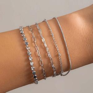 Eleganti bracciali eleganti alla moda in oro per le donne braccialetti geometrici in acciaio inox e ottone per feste matrimoni e compleanni - Product Image 4