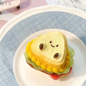 QYS Sándwich Comida Simulada Personalizado TPR Juguete Antiestrés Squishy para Niños - Product Image 2