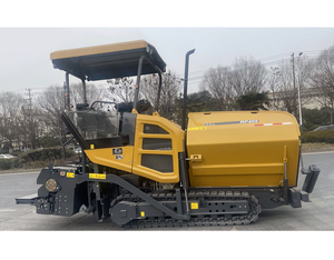 Pavoir à asphalte sur chenilles mini RP405 <span class=keywords><strong>de</strong></span> 4,5 m, finisseur d'asphalte mobile hydraulique diesel pour la maintenance routière - Product Image 3