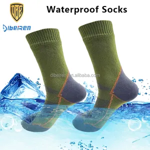 Custom Logo Black Breathable Outdoor Hiking Trekking Athletic Crew Socks Men Sport Waterproof Socks