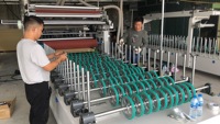 Ventes directes d'usine TC semi-automatique travail du bois porte en PVC MDF Hot GULE Machine à stratifié de bois