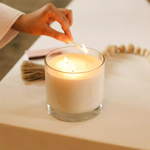 وعاء شموع زجاجي أسطواني كبير وواسع فارغ بثلاثة فتائل، سعة 520 مل - Product Image 3